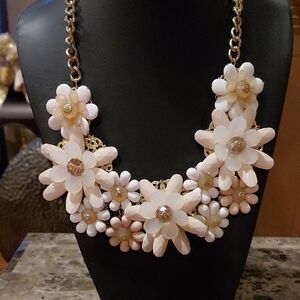 Floral Statement Necklace in Creamy White and Gold